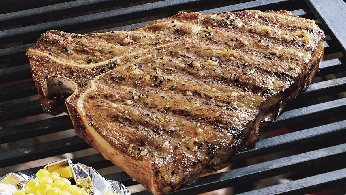 Garlic-Pepper Steaks