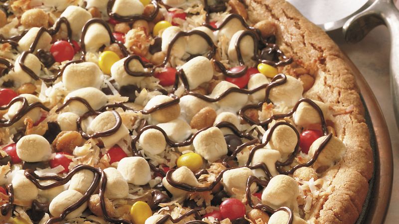 Cookies and Candy Pizza Recipe | Betty Crocker