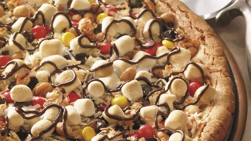 Cookies and Candy Pizza