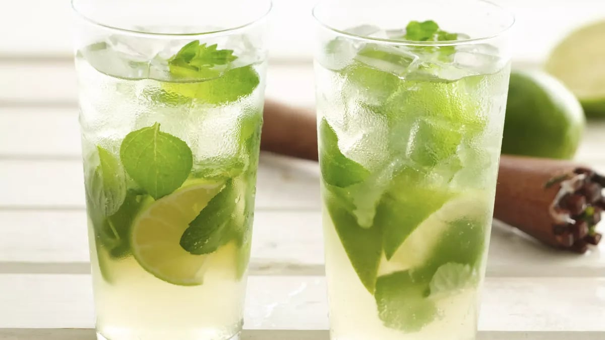 Traditional Mojitos