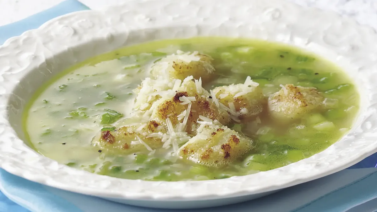 Spring Onion Soup with Garlic Croutons