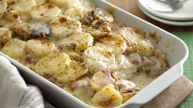 Potatoes Au Gratin with Caramelized Onions and Ham