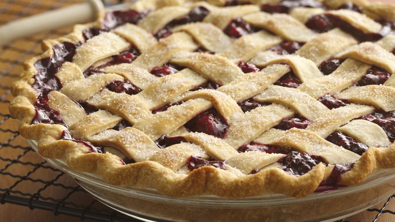 Apple and Fresh Berry Pie