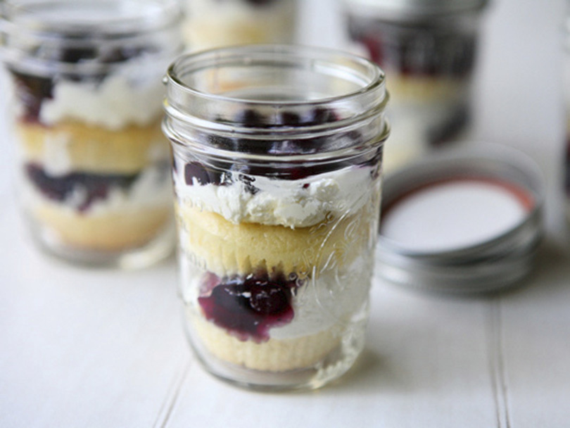 Birthday Sprinkles Cake in a Jar - Moonlight Cakes