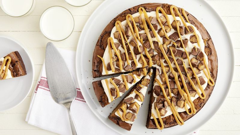 Peanut Butter Brookie Deep-Dish Dessert Pizza Recipe - BettyCrocker.com