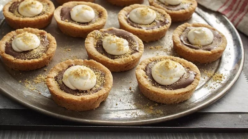 S’mores Fudge Cookie Pies