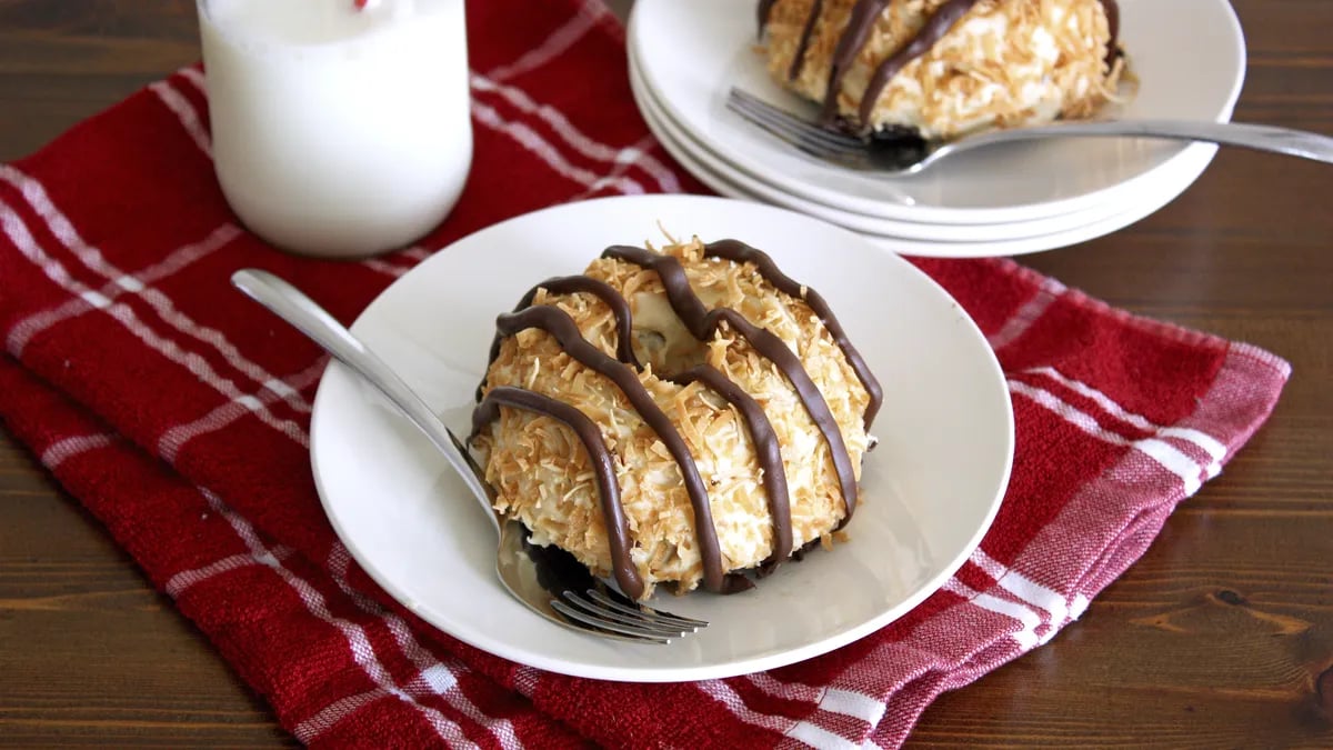 Mini Samoa Bundt Cakes