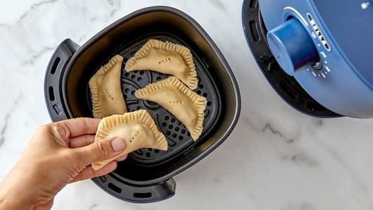 comfee Air Fryer Toaster Oven REVIEW! #primeday #airfryer baking pies  empanadas chicken 