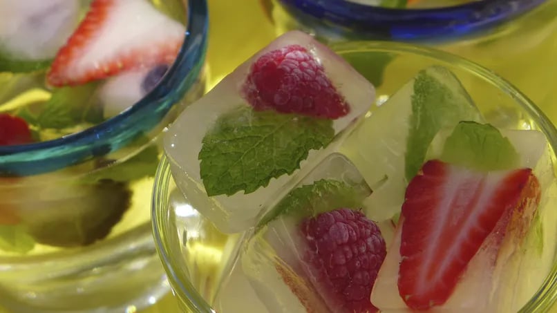 Ice Cubes Infused with Mint and Berries