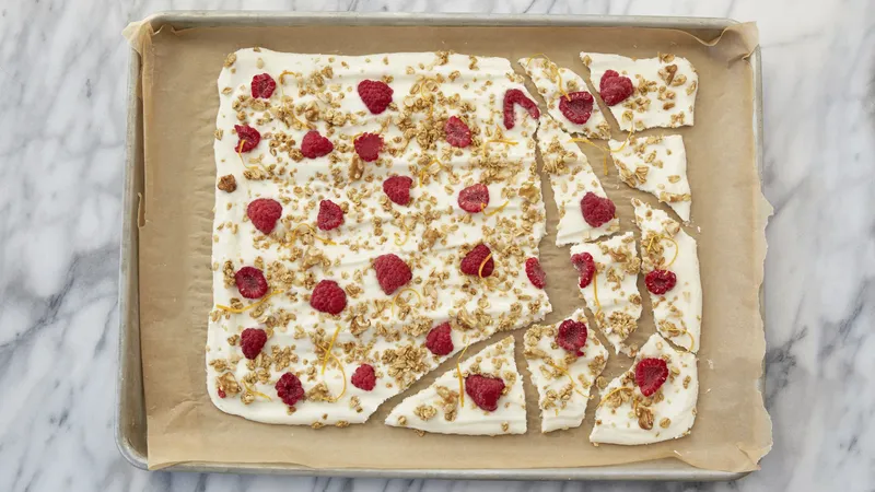 Granola Yogurt Bark