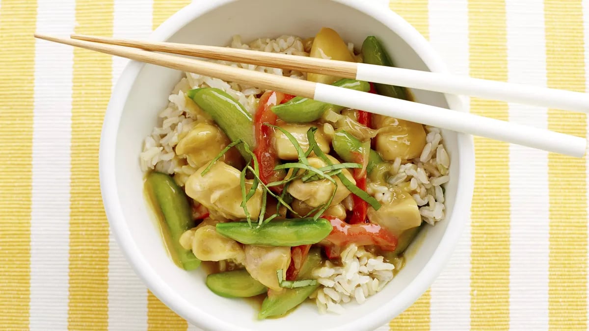 Gluten-Free Thai Green Coconut Chicken Curry