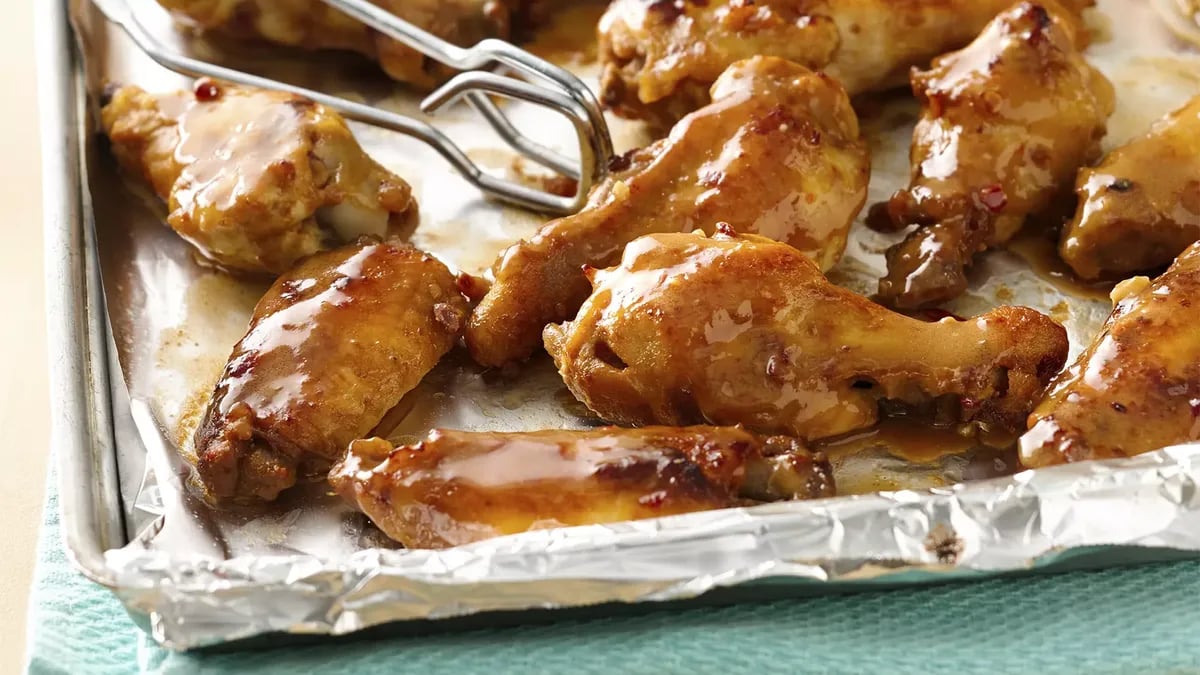 Slow-Cooker Thai Peanut Chicken Wings 