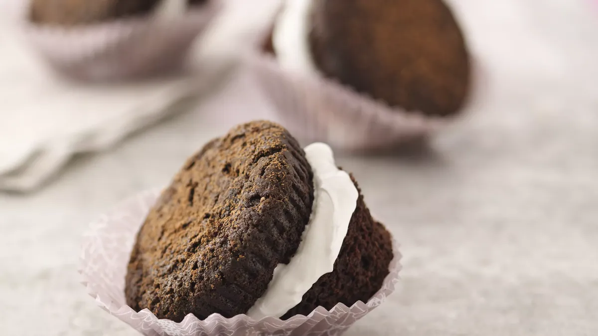 Chocolate Whoopie Pie Cupcakes