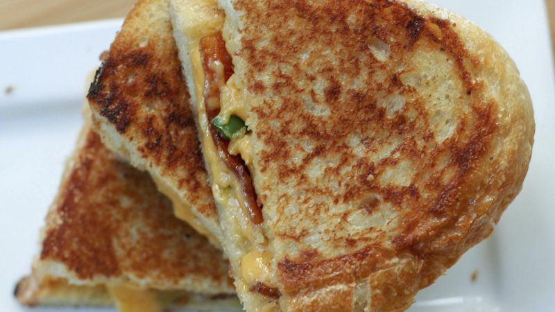 Grilled Cheese, Bacon and Jalapeño Sandwiches
