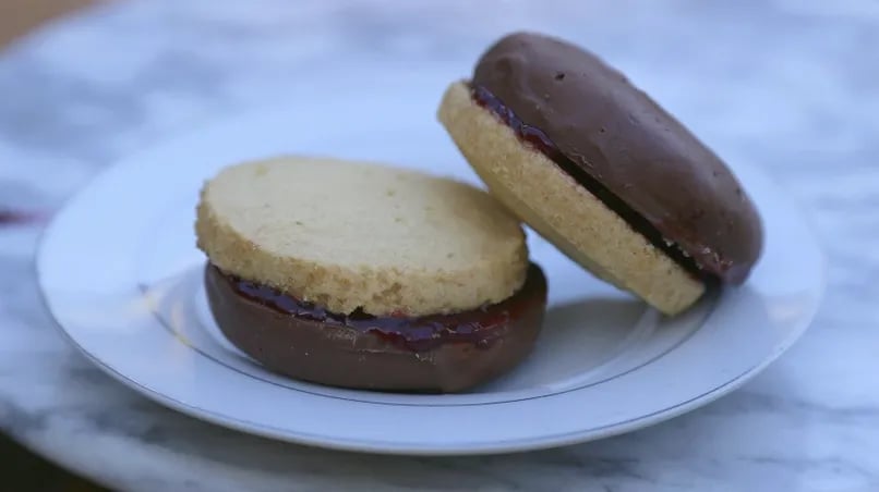 Alfajores with Chocolate and Raspberry Jam