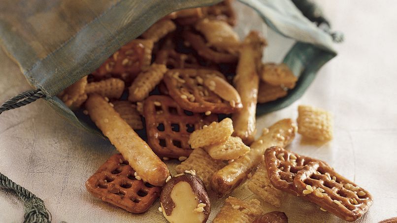 Roasted Sesame and Honey Snack Mix