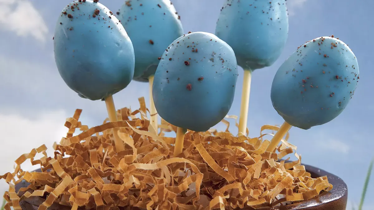 Robin's Egg Cake Pops