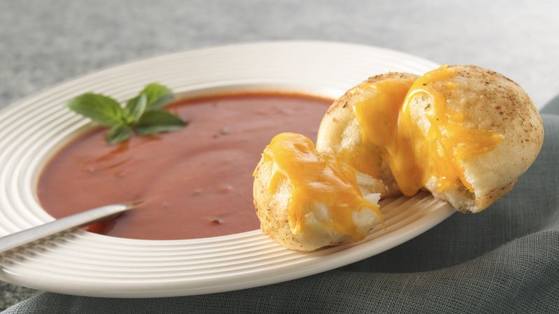 Melted-Cheese Rolls with Tomato Soup