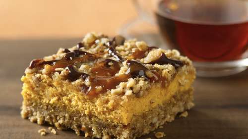 Pumpkin Streusel Cheesecake Bars-image