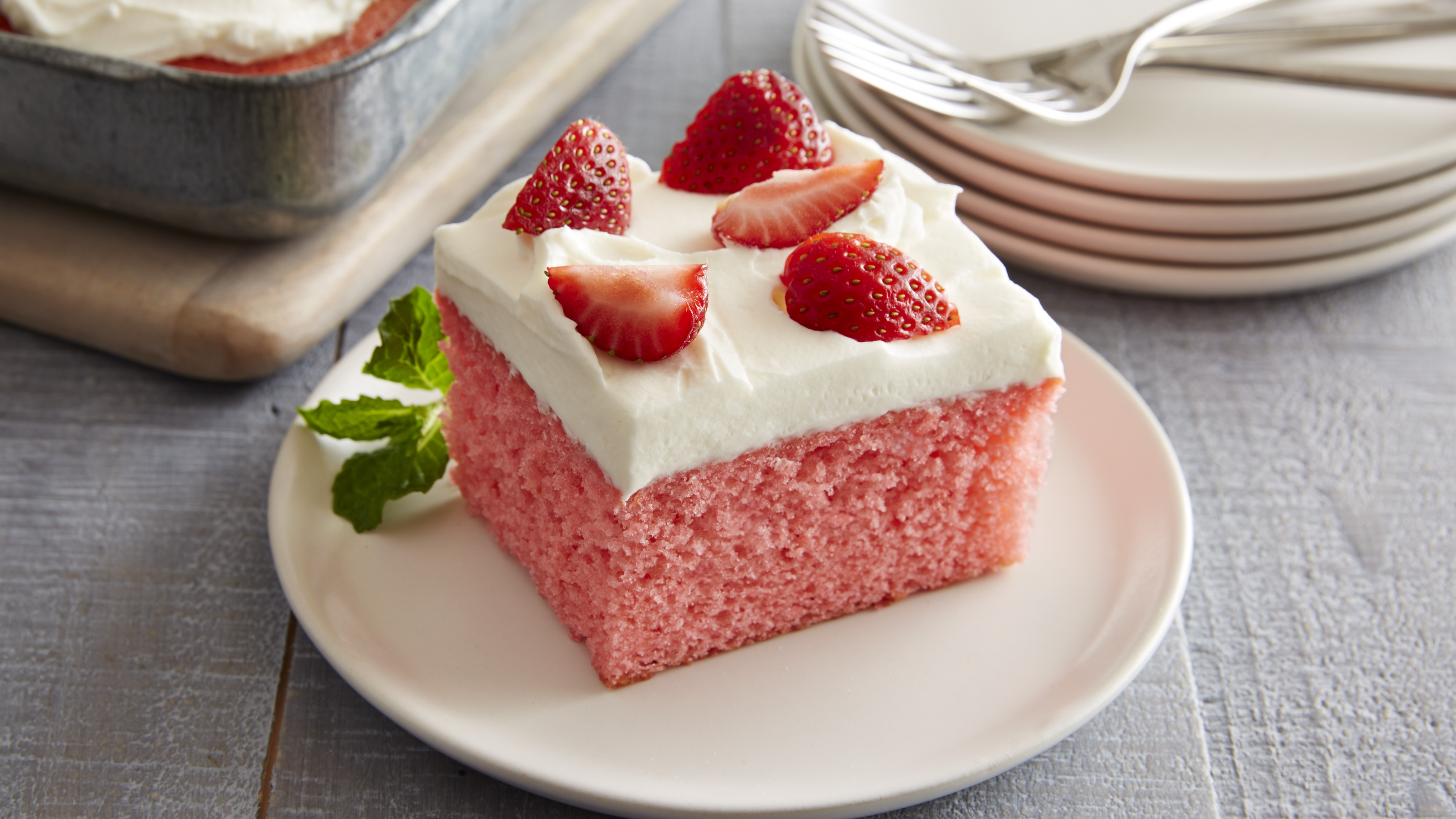 Strawberry Shortcake Layer Cake (sponge cake) – The Cozy Plum