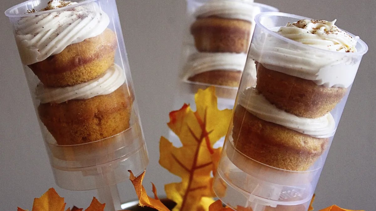 Pumpkin Pie Push-It-Up Pops