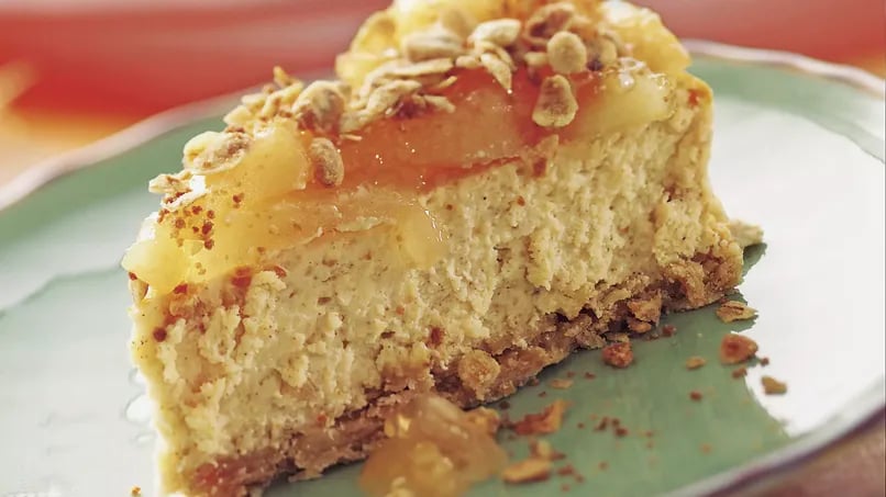 Apple Cinnamon Streusel Cheesecake