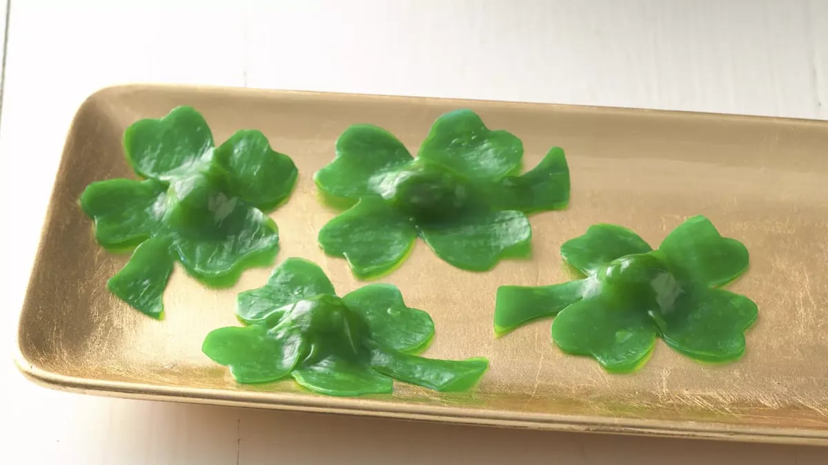 Fruit Gushers® Surprise Four-Leaf Clovers