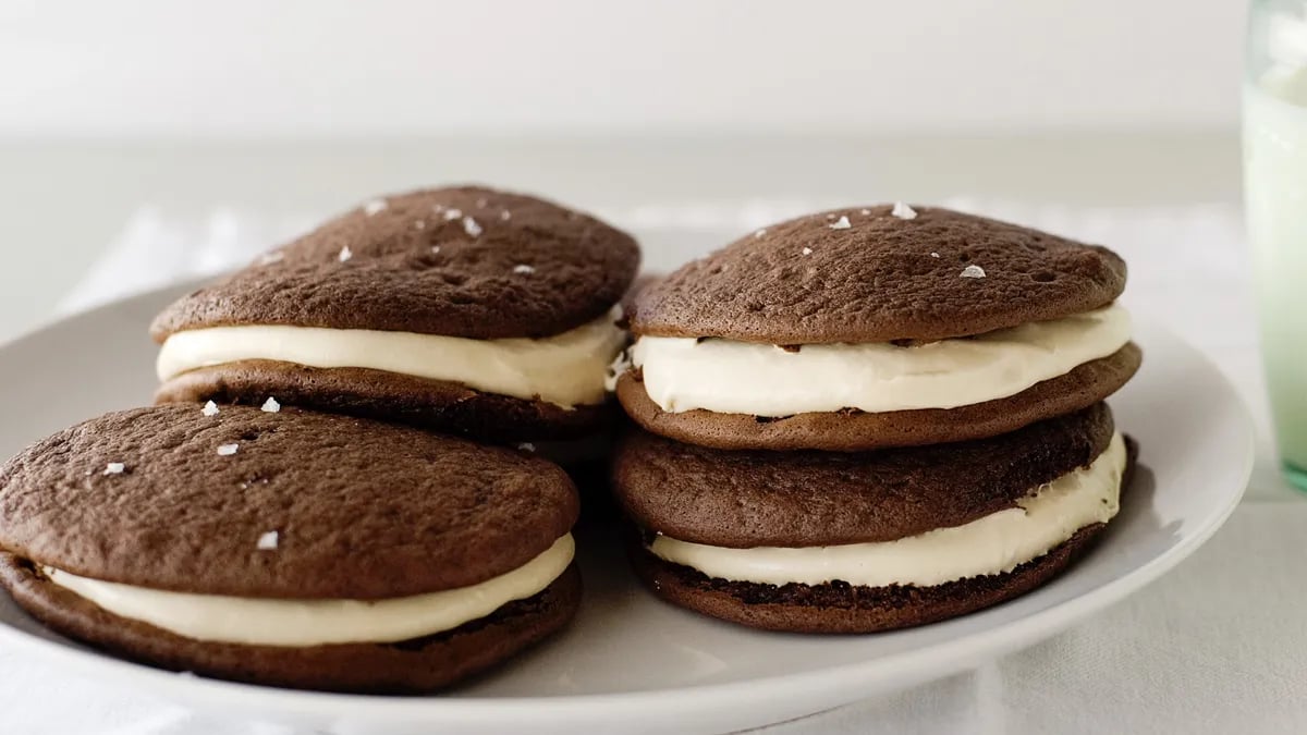 Salted Caramel Whoopie Pies