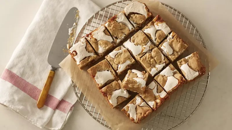 Salted Peanut Marshmallow Bars