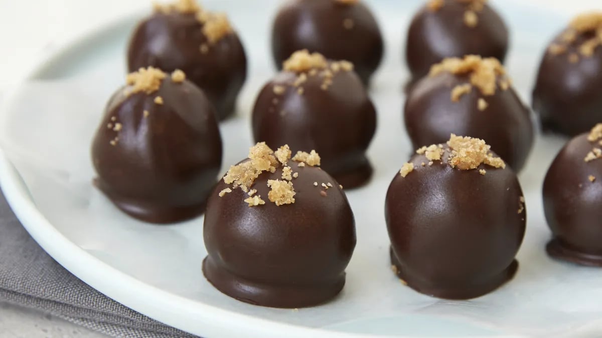 Gluten-Free Peanut Butter Cookie Truffles