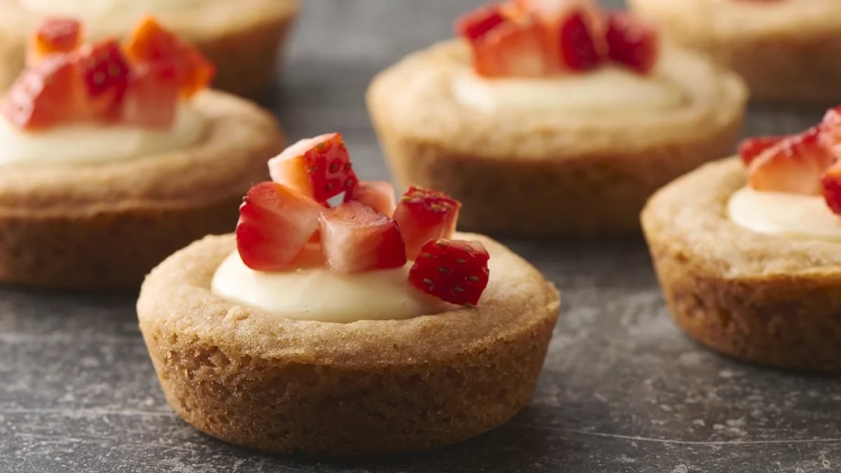 Strawberry Cheesecake Cookies