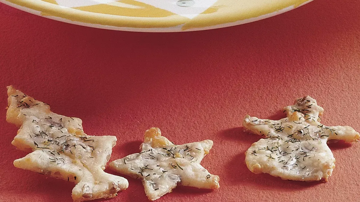 Nutty Cheddar Crackers