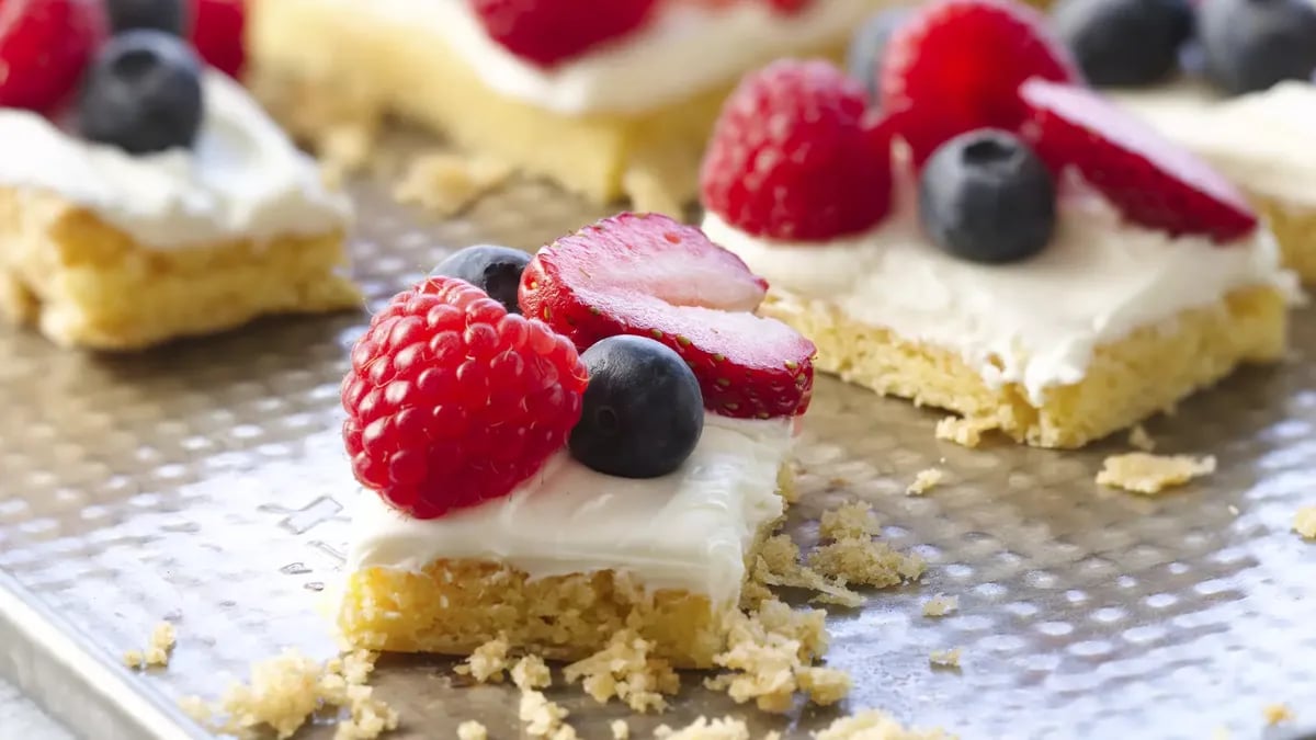 Easy Berry Bars