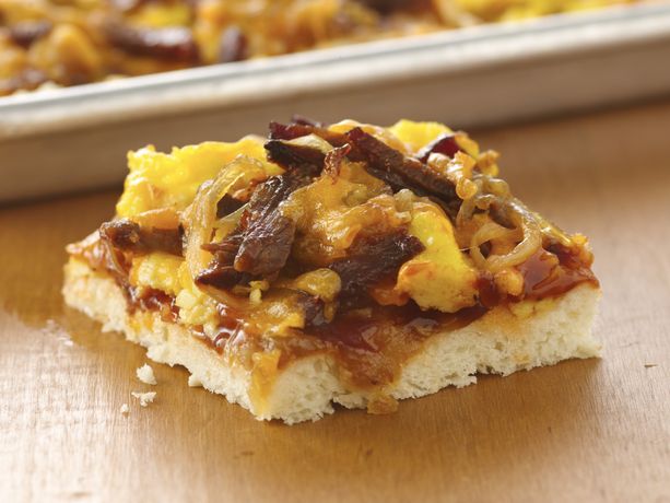 BBQ Breakfast Pizza