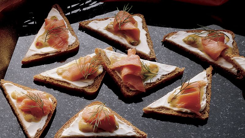 Salmon Canapes with Dilled Honey Mustard