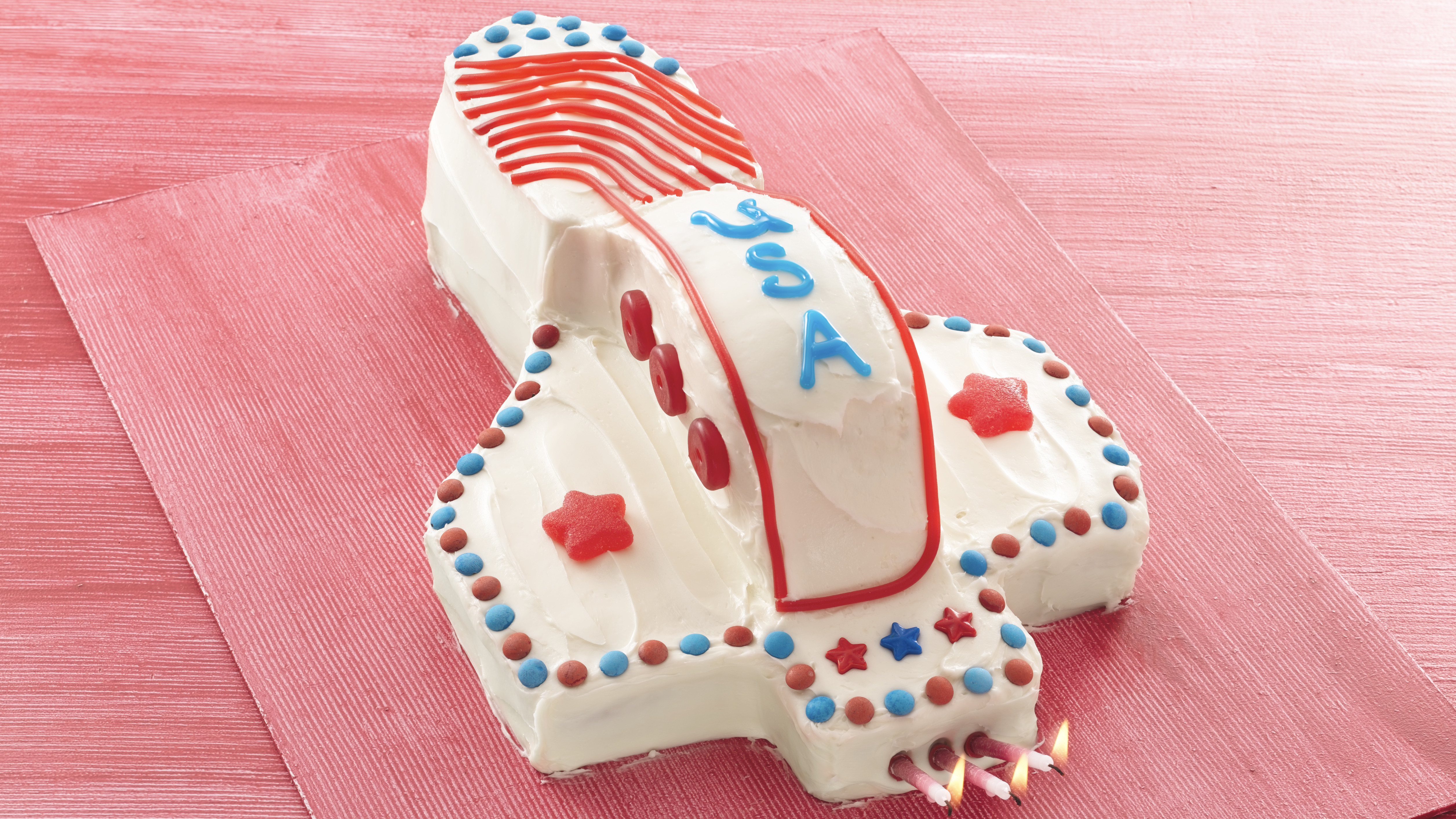 rocket cake | Rocket cake, Childrens birthday cakes, Rocket ship cakes