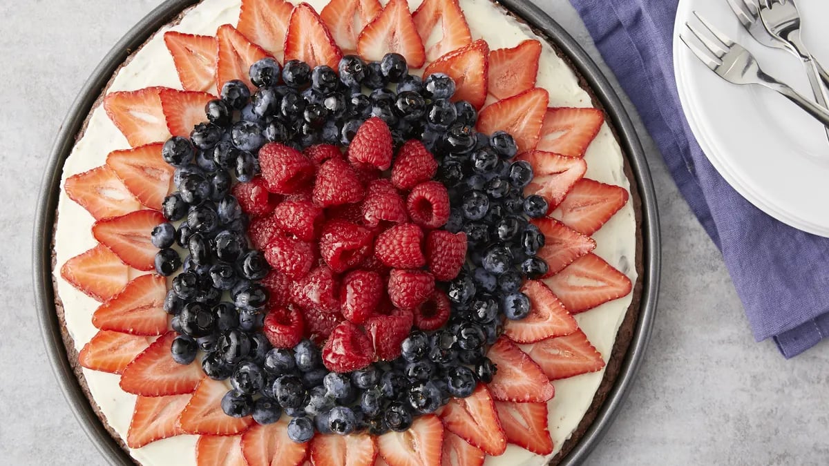 Brownie and Berries Dessert Pizza