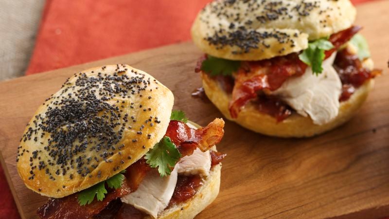 Bacon-Chicken Sliders with Raspberry-Onion Spread