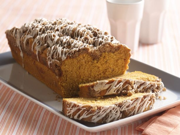 Pumpkin Spice Cake with Cinnamon Apple Spiced Streusel