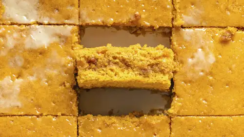 Pumpkin Honey Bun Cake