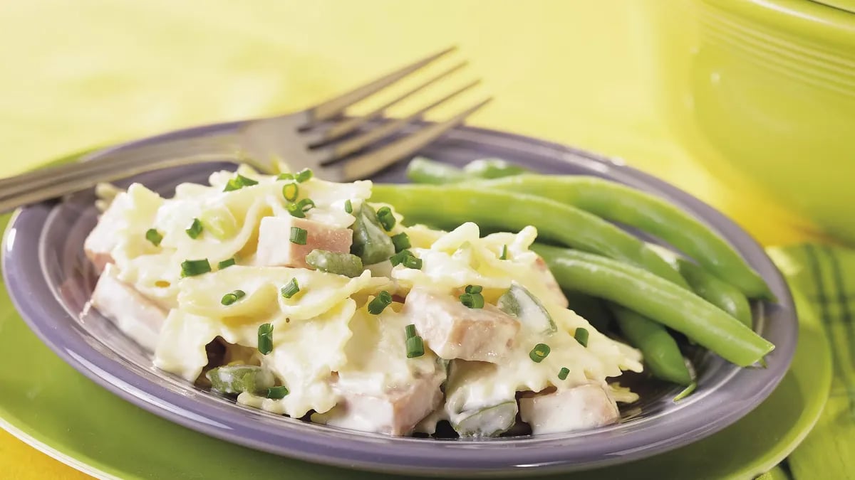 Low-Fat Ham and Sour Cream Pasta