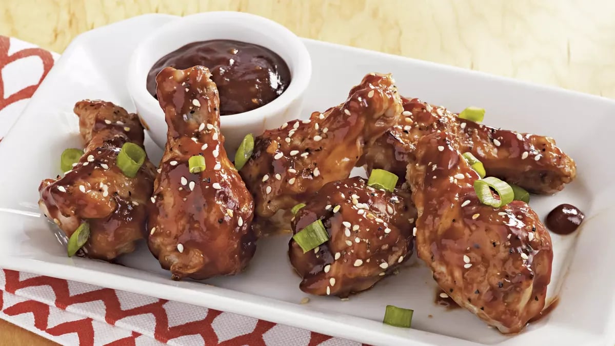 Slow-Cooker Spicy Asian Barbecued Drummettes