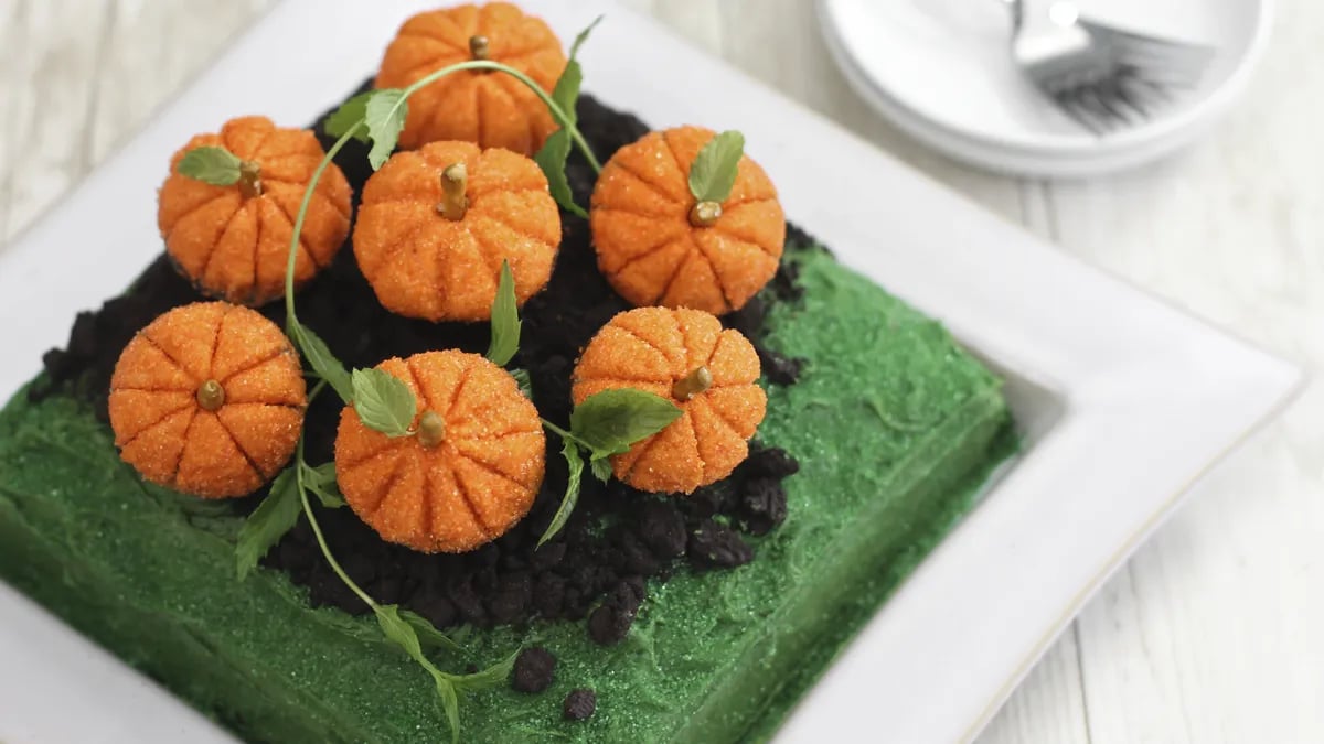 Pumpkin Patch Cake