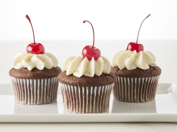 Chocolate Cherry Cola Cupcakes