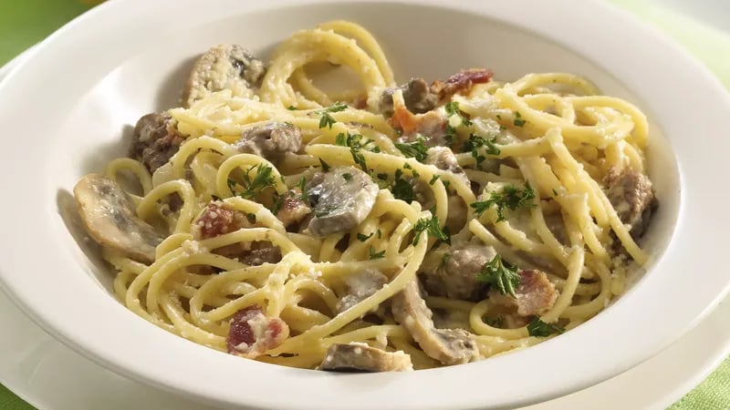 Ground Beef and Mushroom Carbonara