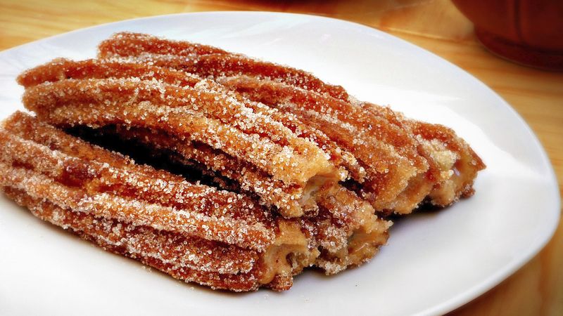 Churros Filled with Dulce de Leche