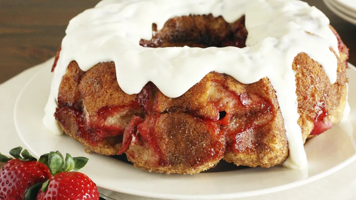 Strawberry Cream Cheese Monkey Bread