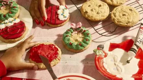 Snoopy Doghouse Ornament Cookies