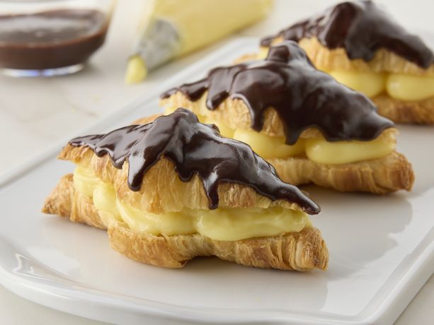 Boston Cream Pie Croissants