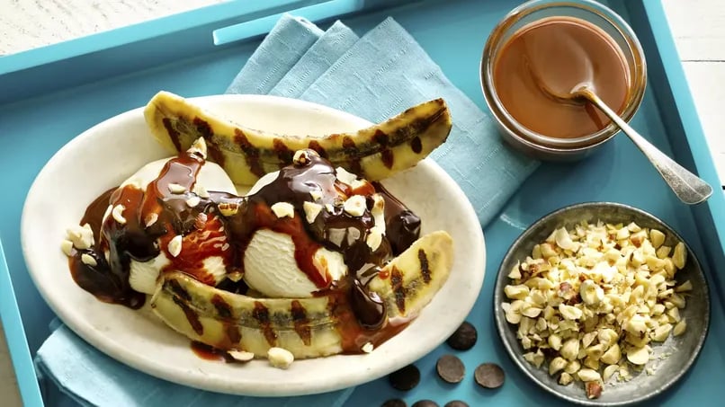 Grilled Banana Sundae with Cajeta and Nuts